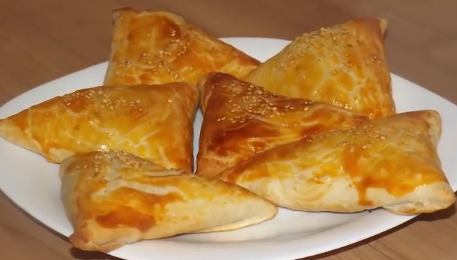 samsa-iz-sloenogo-testa